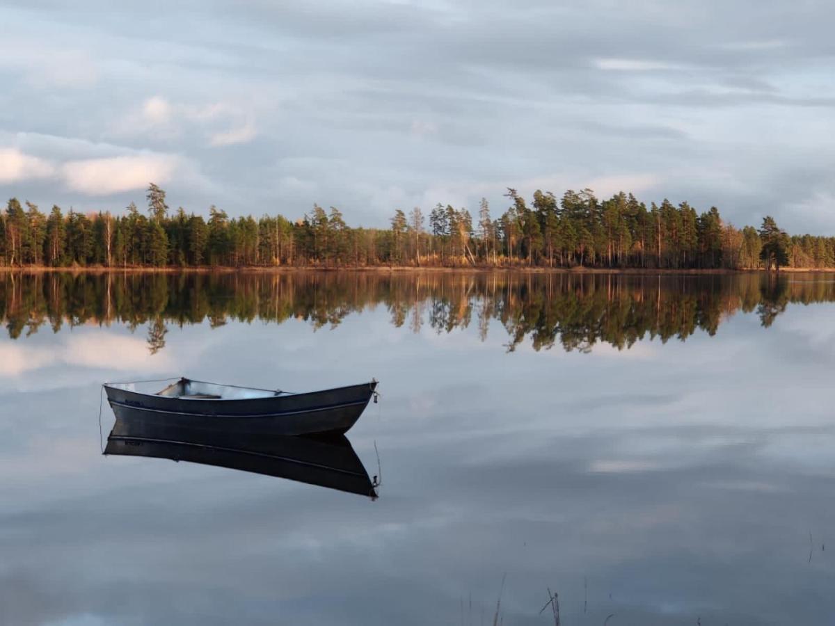 Modern Lakeside Cottage & Boat Near Isaberg Kavsjo Exterior photo